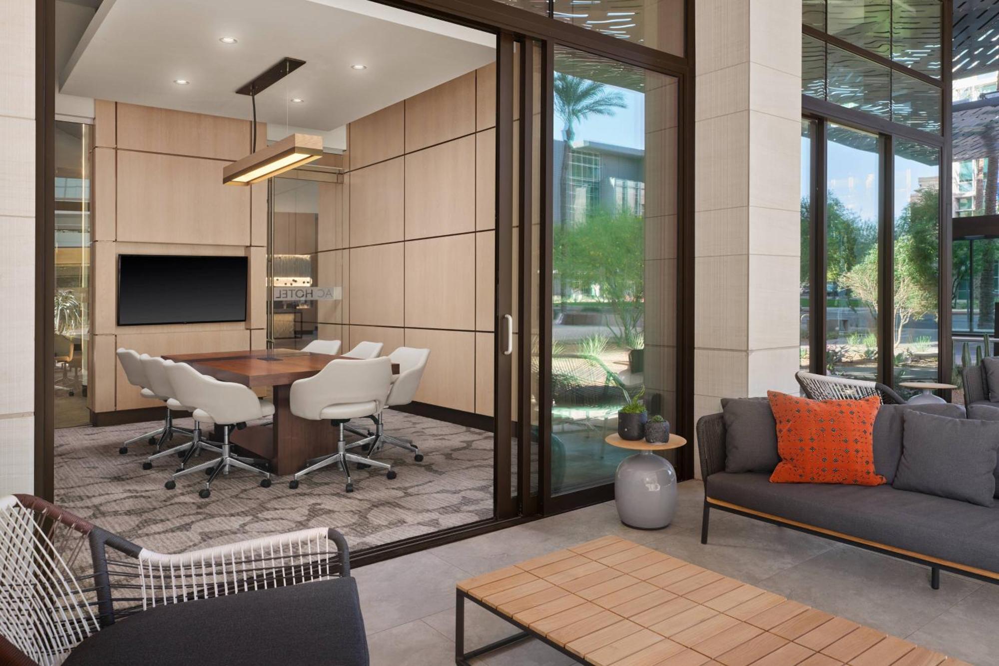Ac Hotel By Marriott Phoenix Downtown Extérieur photo