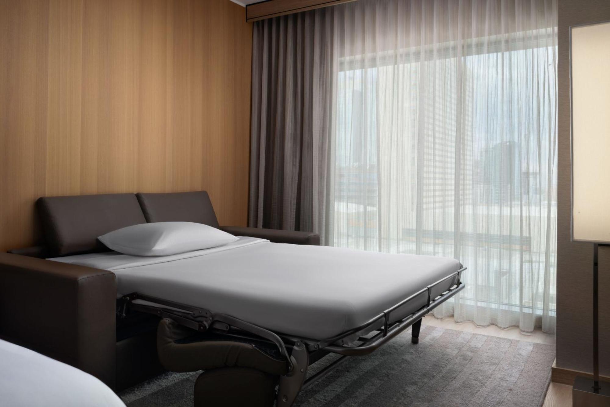 Ac Hotel By Marriott Phoenix Downtown Extérieur photo